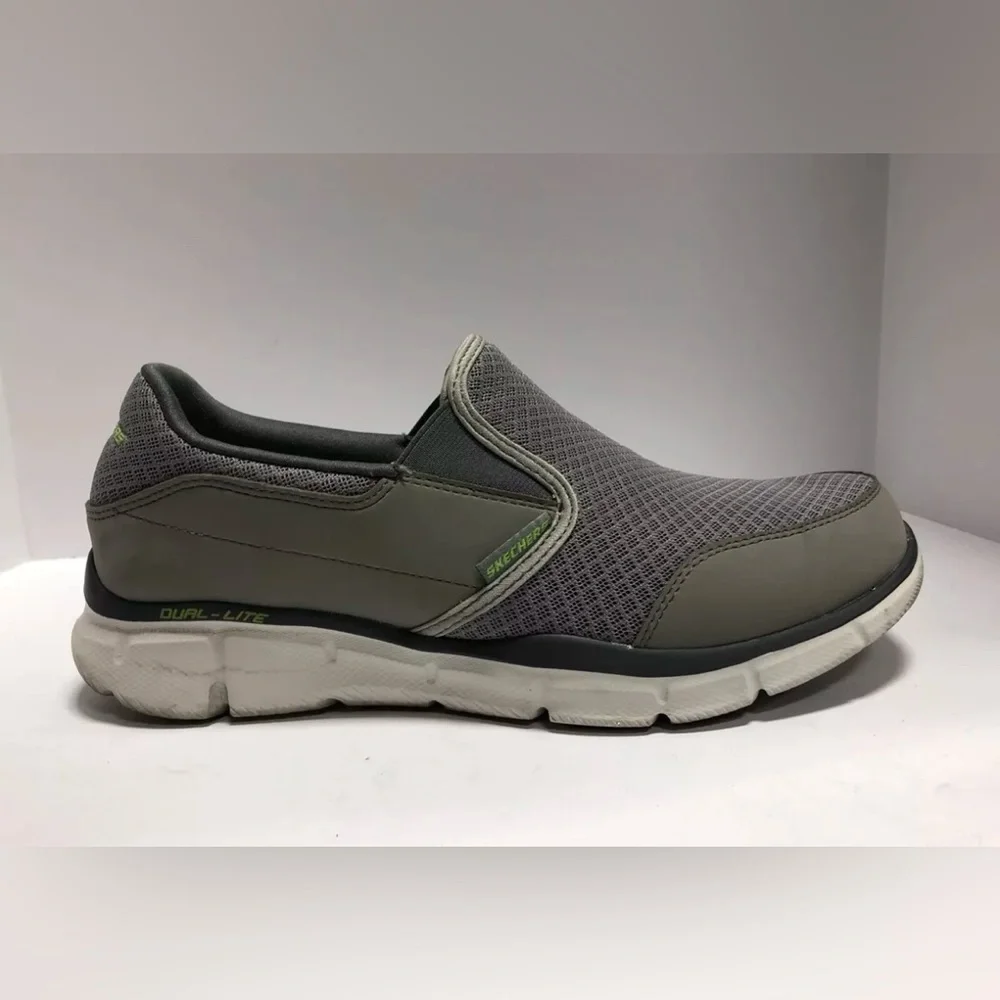 Skechers Men's Equalizer-Persistent Slip On Shoes, Size 9 M